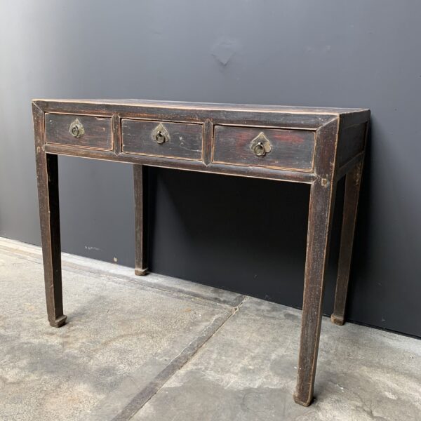 Antiek bureau / tafeltje met 3 lades