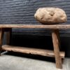 Sidetable van 200 jaar oud eiken