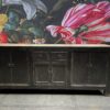 Antiek dressoir met fraaie zwarte patina