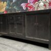 Antiek dressoir met fraaie zwarte patina