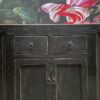 Antiek dressoir met fraaie zwarte patina