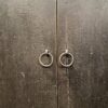 Antiek dressoir met zwarte patina