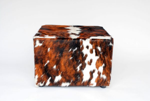 Pouf made of cowhide.