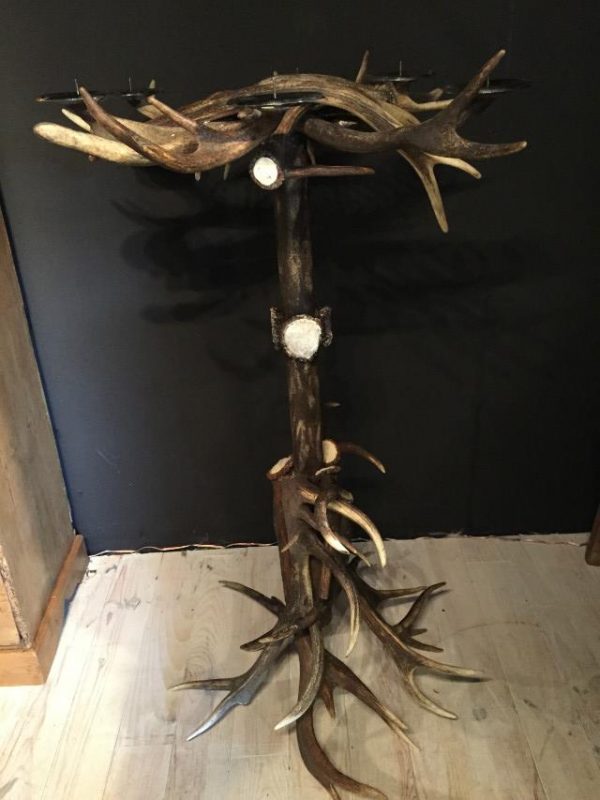 Candle holder made of deer antlers