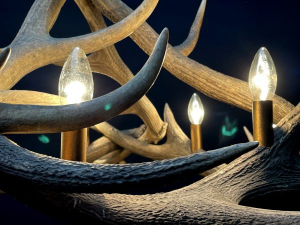 Round antler chandelier of red deer antlers