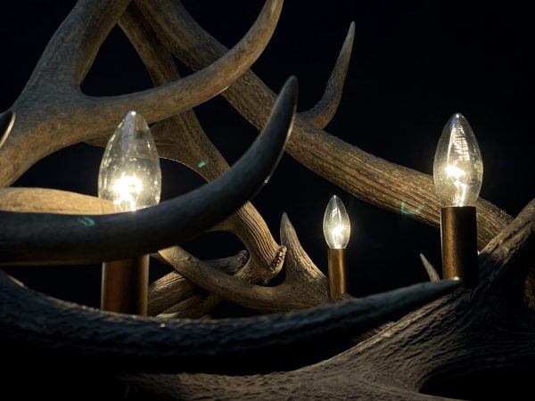 Round antler chandelier of red deer antlers