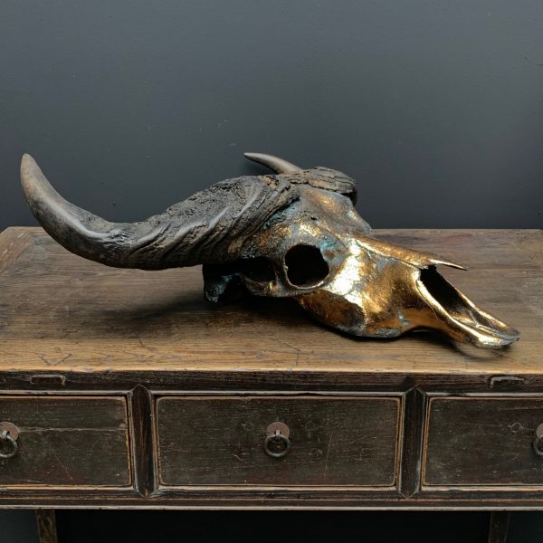 Special high quality metallized (bronze) skull of a Cape buffalo