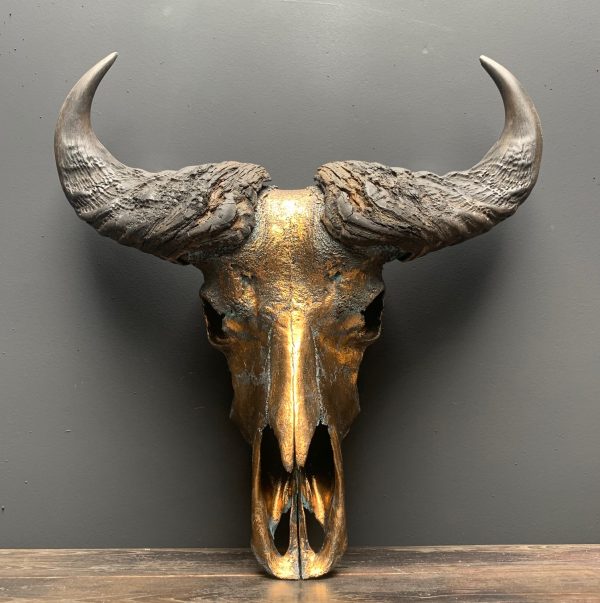 Special high quality metallized (bronze) skull of a Cape buffalo