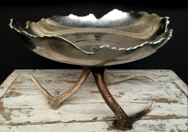 High grade bowl made of deer antlers