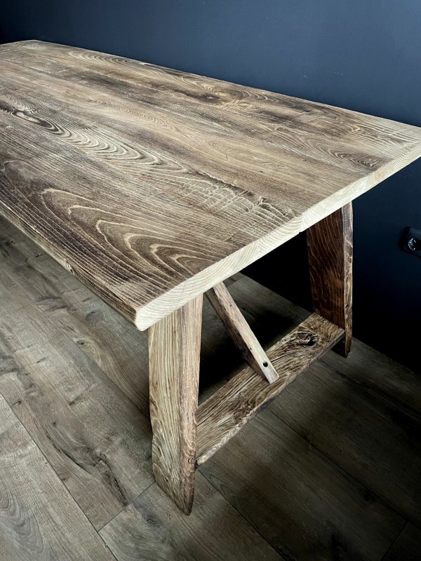 Handgemaakte tafel van 200 jaar kastanje hout