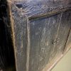 Groot antiek dressoir met fraaie zwarte patina