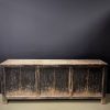 Groot antiek dressoir met fraaie zwarte patina