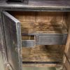 Antiek dressoir met fraaie zwarte patina