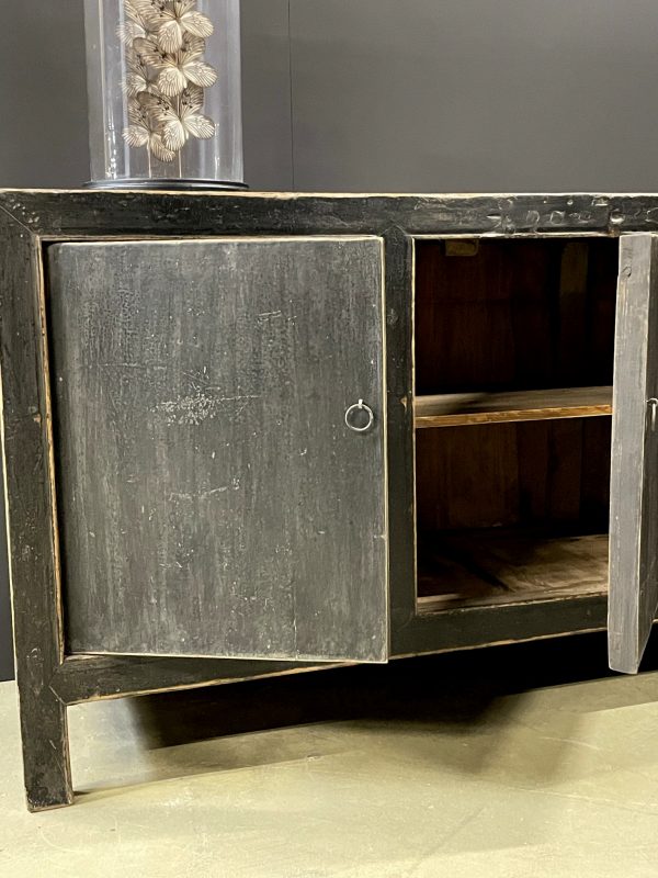 Antiek zwart dressoir