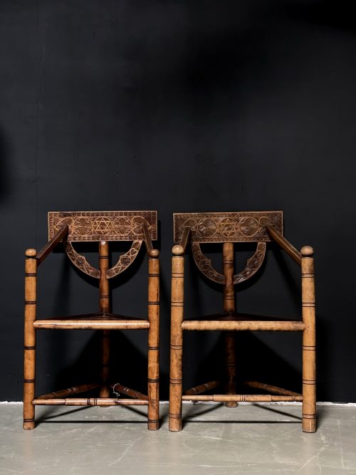 Set vintage houten stoelen.