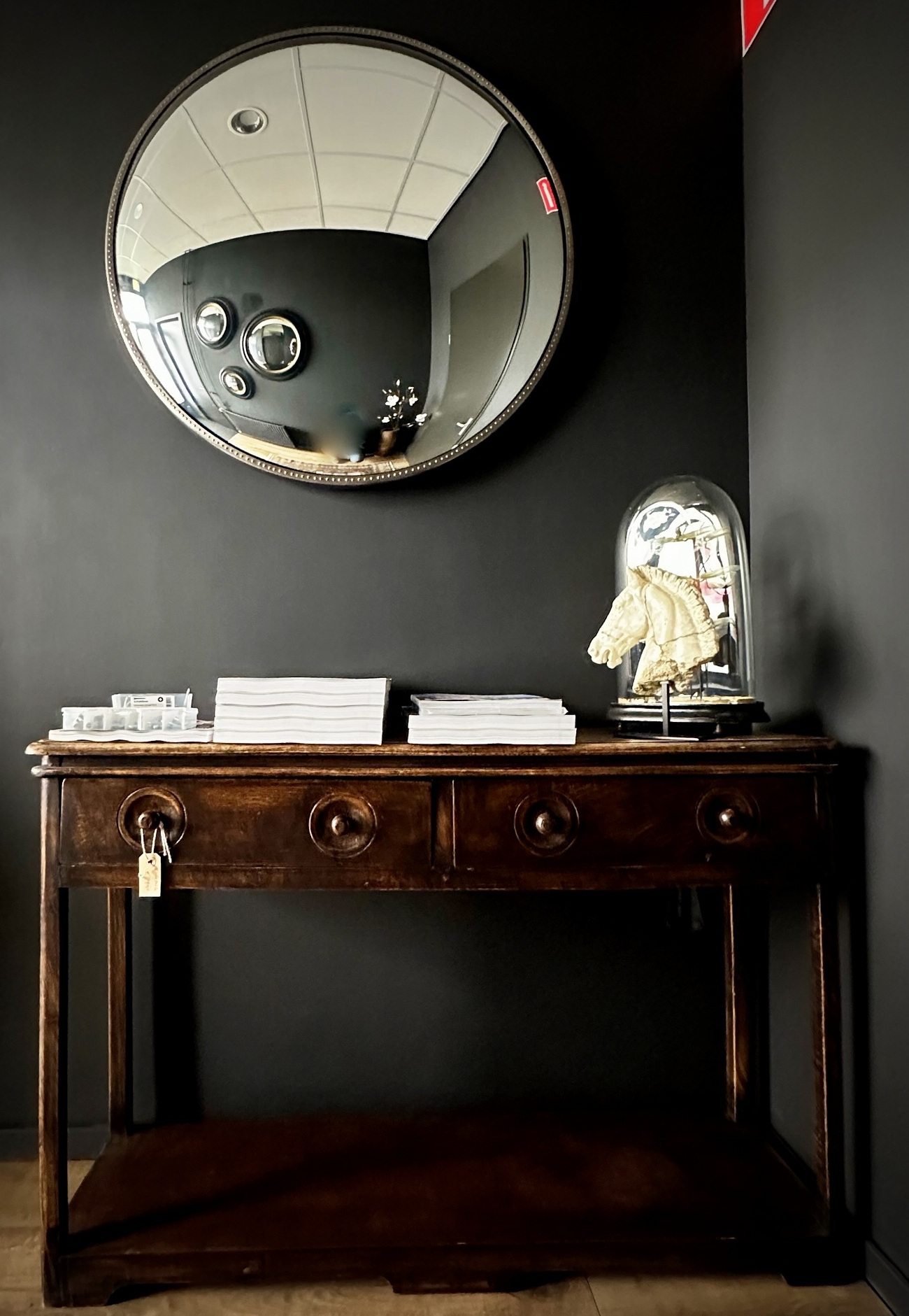 Antique convex mirror XL - BEAST Interiors