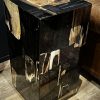 Gefossiliseerd houten bijzettafel Gefossiliseerd houten bijzettafel
