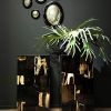 Gefossiliseerd houten bijzettafel Gefossiliseerd houten bijzettafel