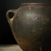 Antiek zwart terracotta kruikje