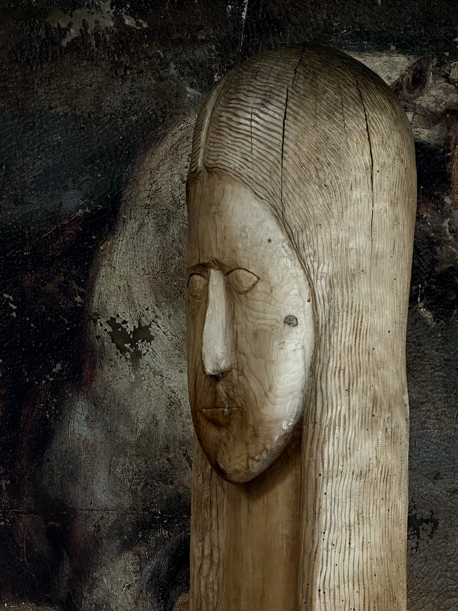 Primitief houten beeld