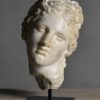 Diana Jachtgodin. Marmeren replica. Diana Jachtgodin. Marmeren replica.