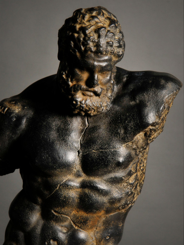 Hercules standbeeld