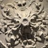 Plafondornament met bloemen Plafondornament met bloemen