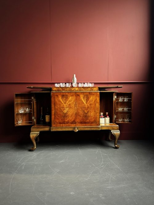 Seltener Getränkeschrank