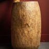 Antieke Afrikaanse houten boomstam pot Antieke Afrikaanse houten boomstam pot