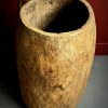 Antieke Afrikaanse houten boomstam pot Antieke Afrikaanse houten boomstam pot