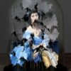Anamorphose ''Dominique Ingres'' unter Glasglocke