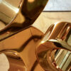 Decoratieve gouden sculpturen