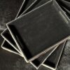Satz Tabletts aus Rindsleder Satz Tabletts aus Rindsleder