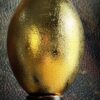 Gouden eieren op sokkel