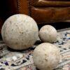 Zandstenen bollen