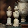 Zandstenen urn