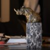 Neushoorn brons Neushoorn brons