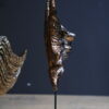 Bronze schelp op marmeren sokkel Bronze schelp op marmeren sokkel