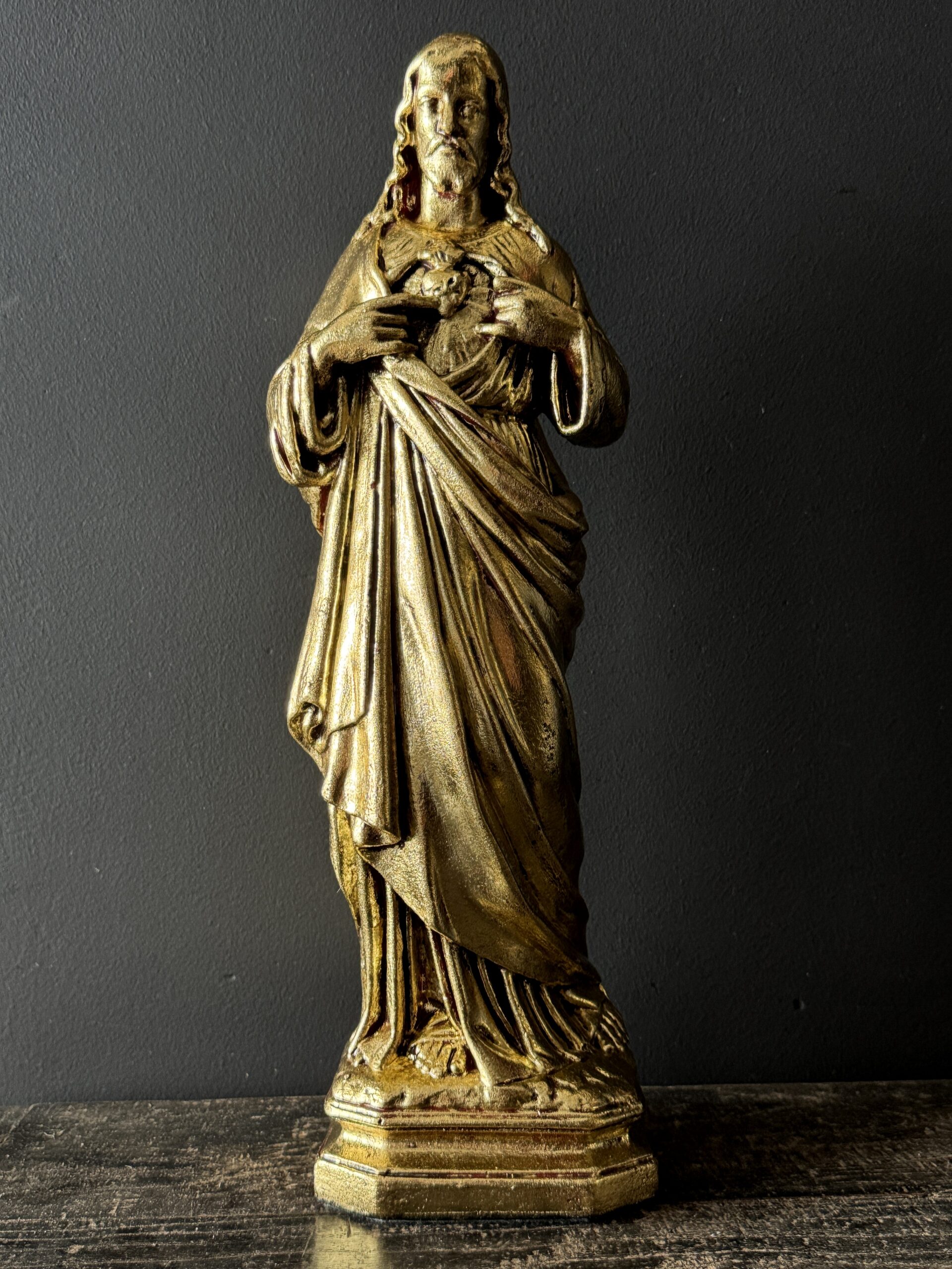 Gouden heiligbeeld