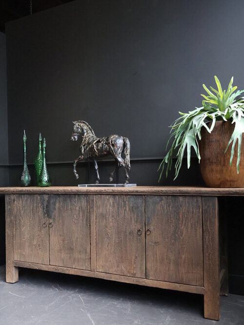 Antiek groot dressoir