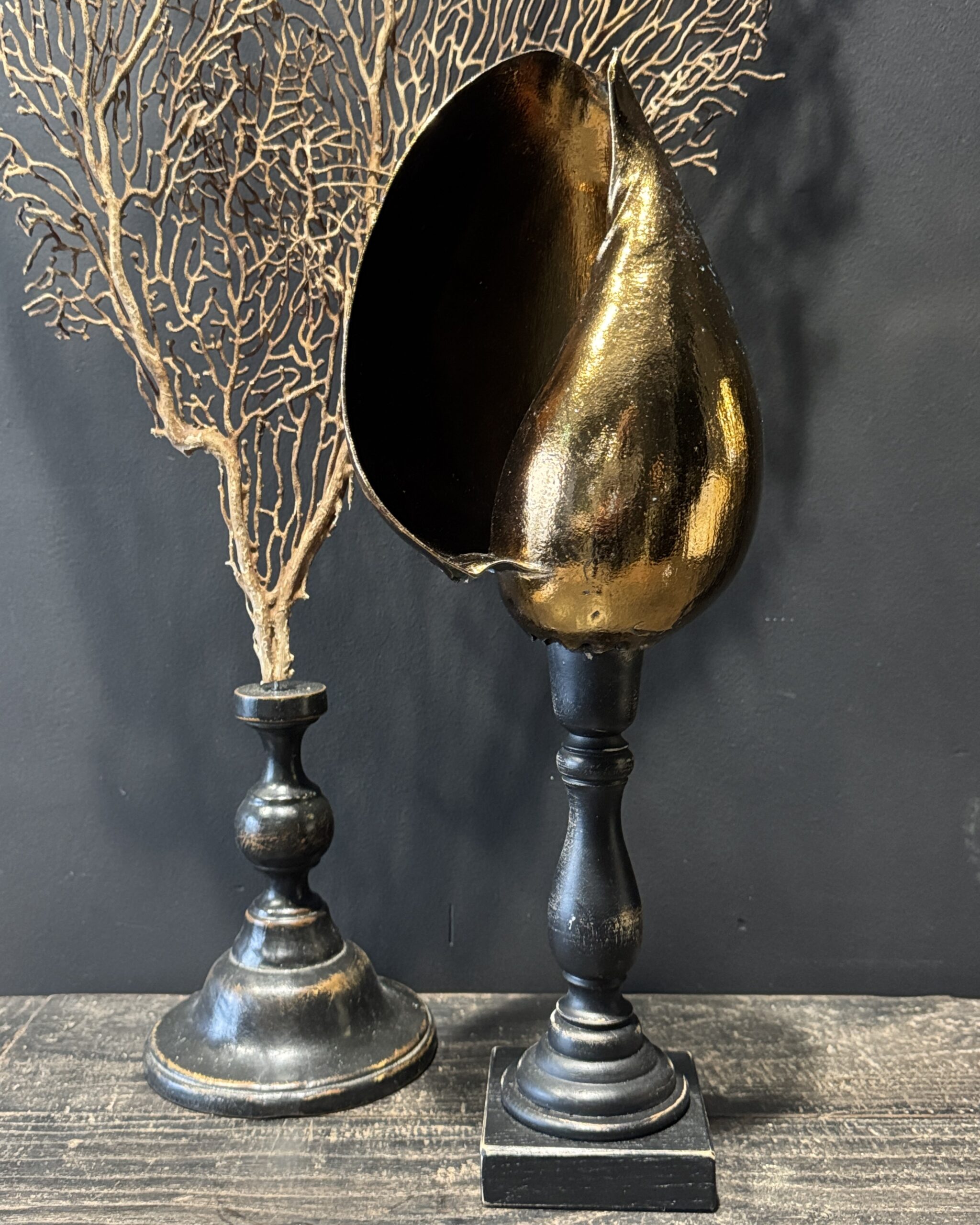 Schelp op sokkel Schelp op sokkel