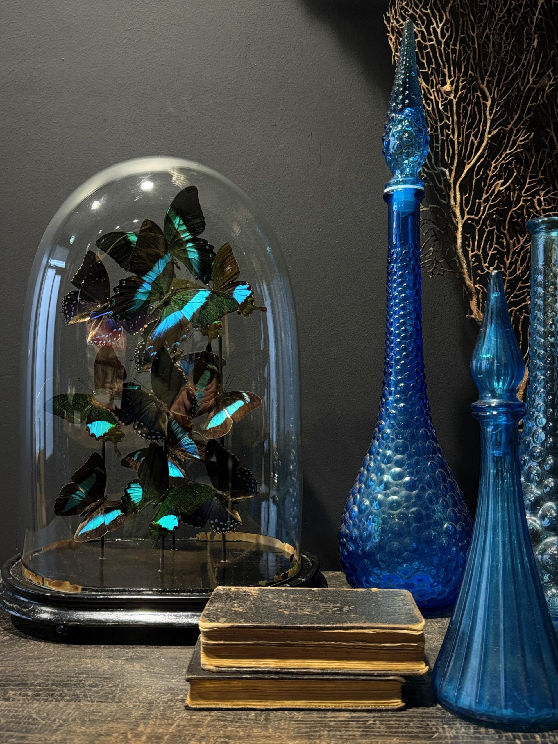 Antieke Stolp met vlinder mix