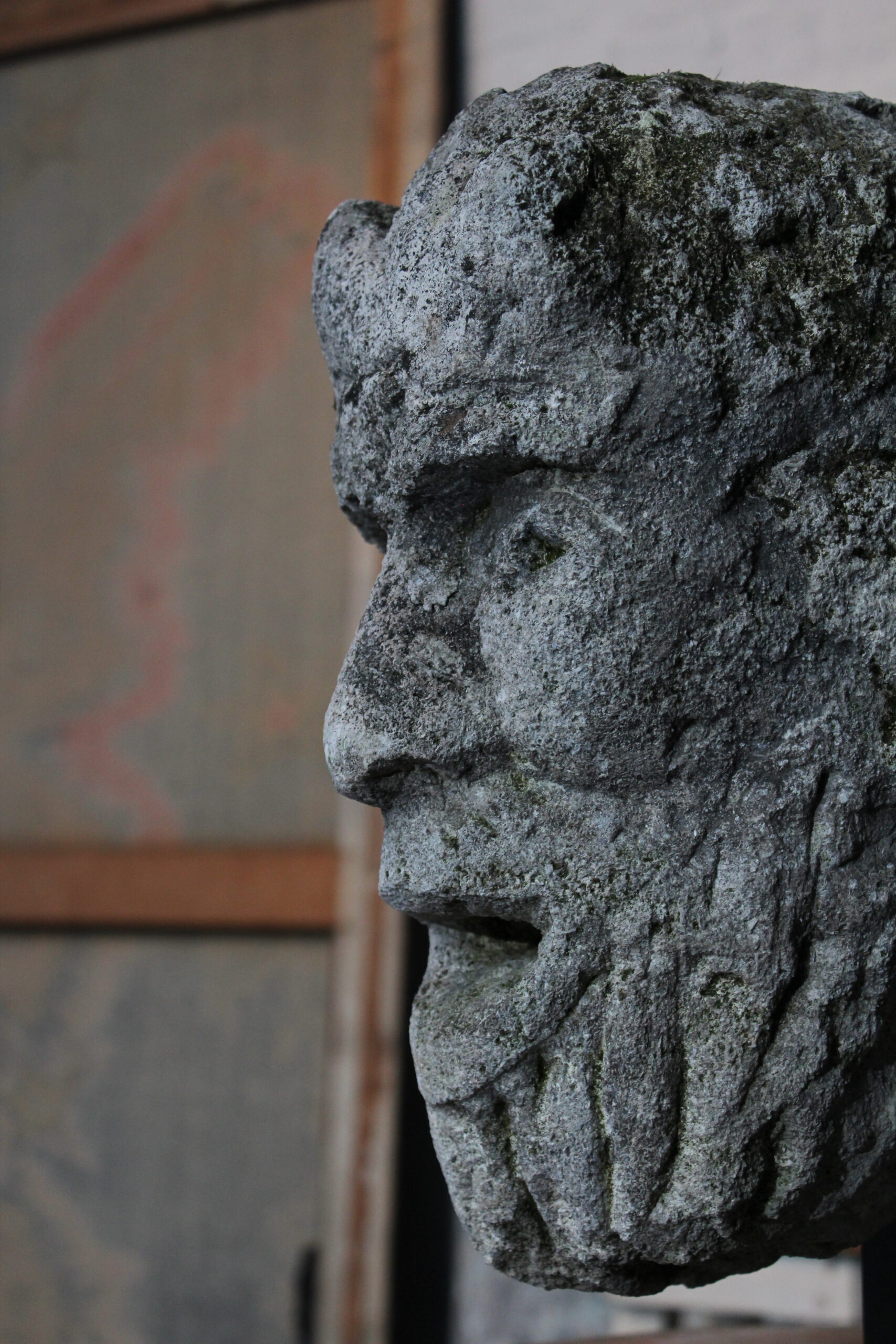 Oud stenen beeld Oud stenen beeld