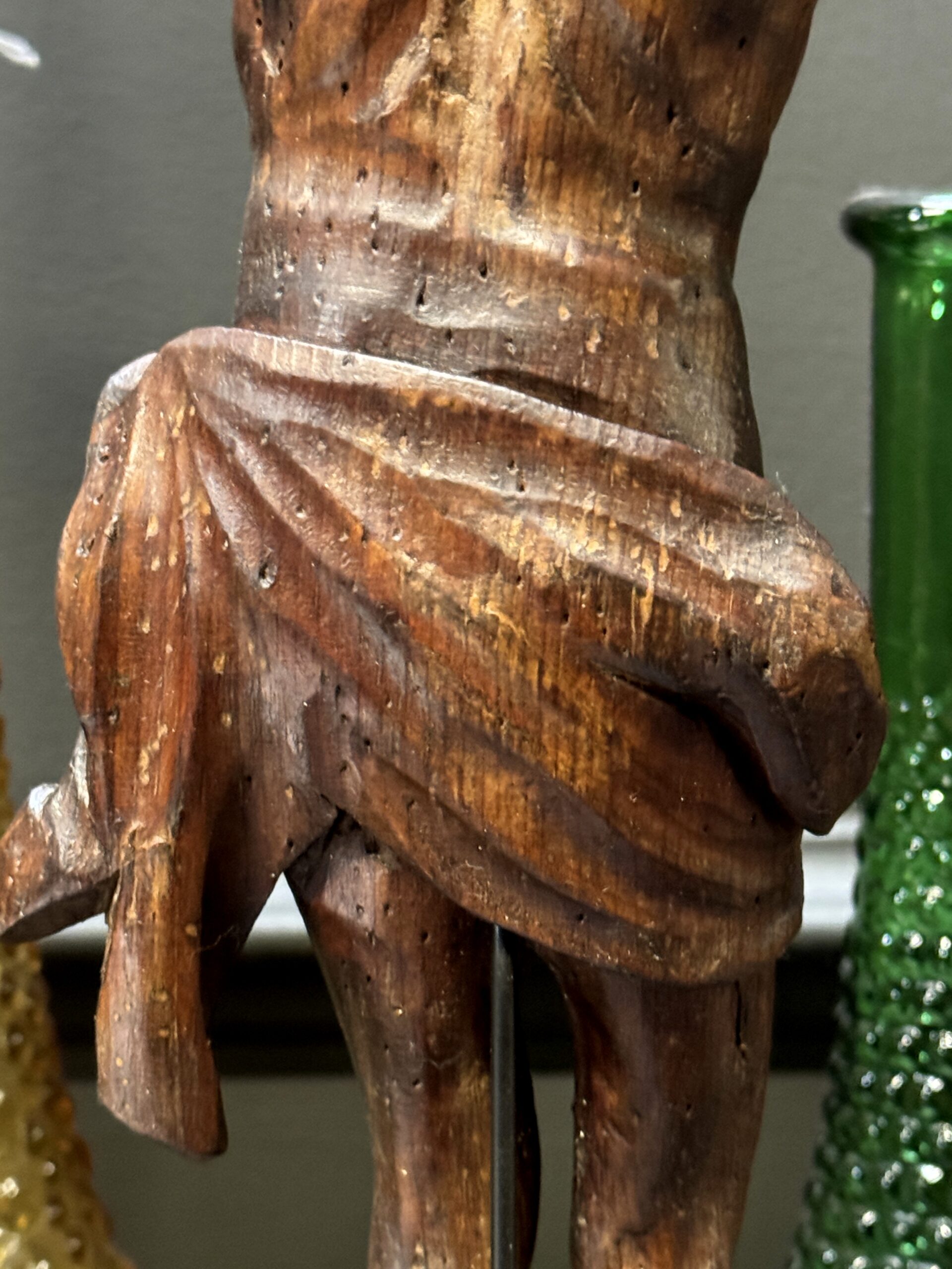 Antiq19e-eeuws handgesneden houten Corpus Christi Antiq19e-eeuws handgesneden houten Corpus Christi