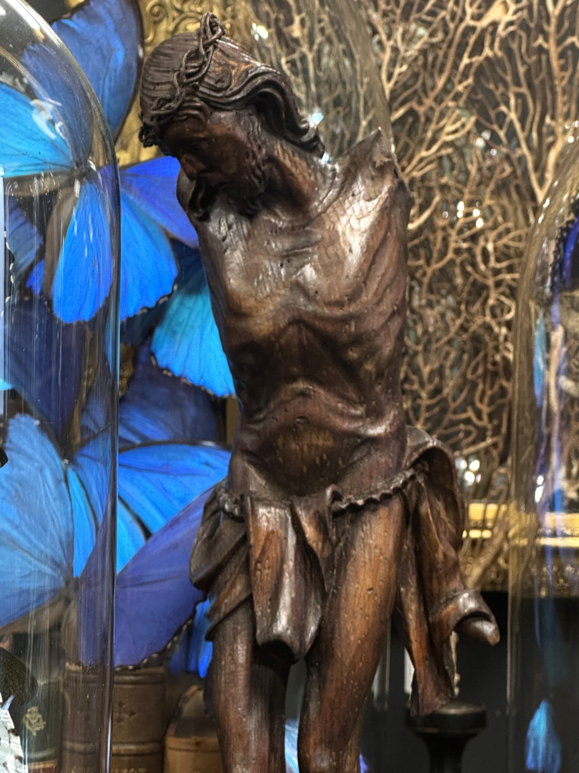 Antiq19e-eeuws handgesneden houten Corpus Christi Antiq19e-eeuws handgesneden houten Corpus Christi