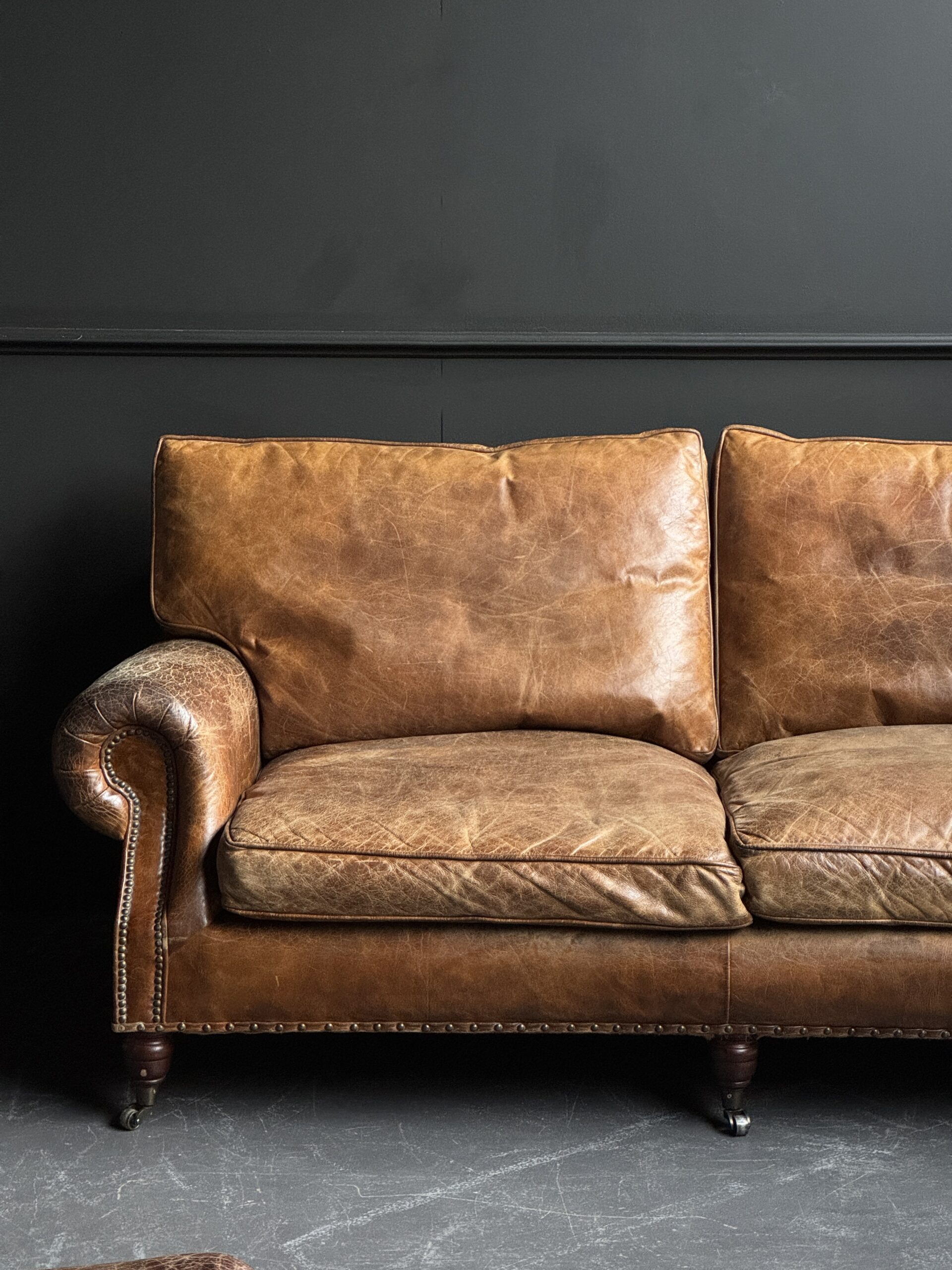Vintage lederen bank Vintage lederen bank