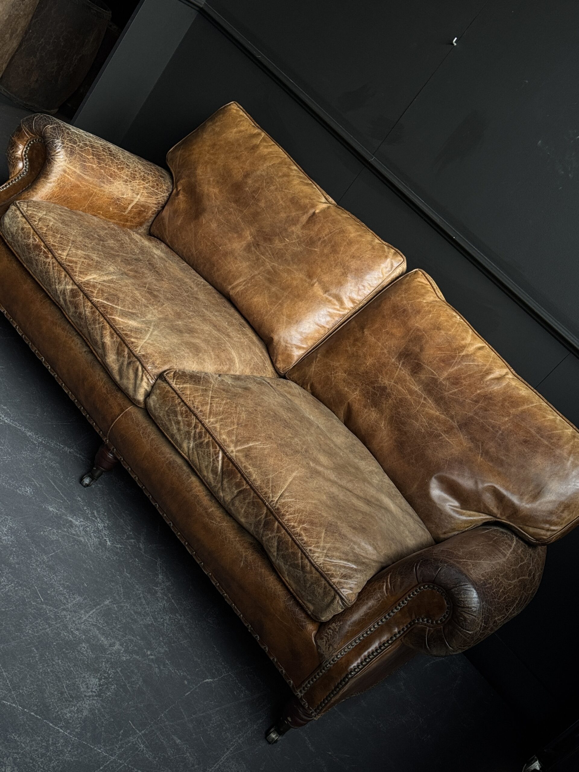 Vintage lederen bank Vintage lederen bank