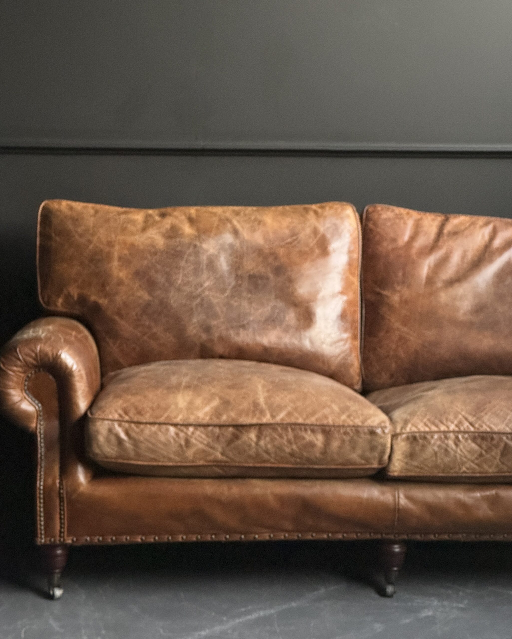 Vintage lederen bank Vintage lederen bank