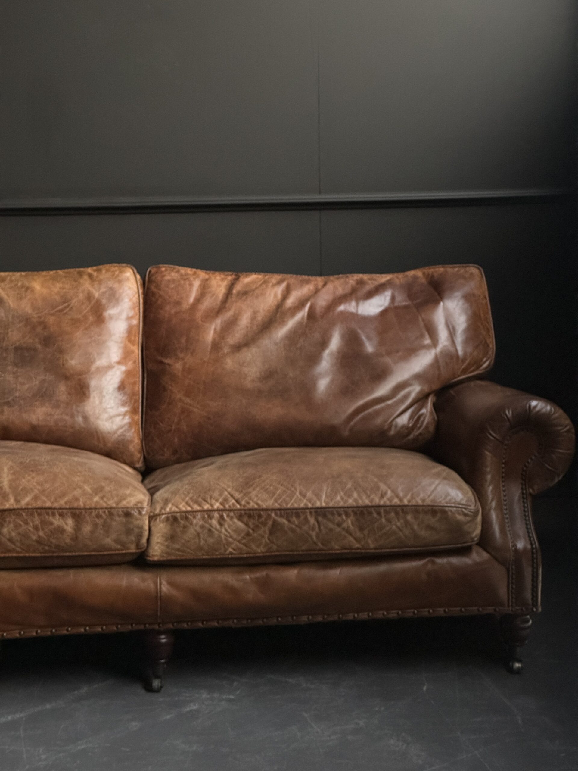 Vintage lederen bank Vintage lederen bank