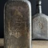 Set van 2 antieke decoratieve flessen